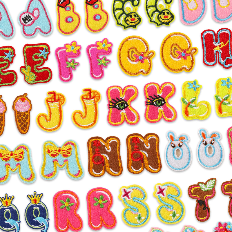 Embroidery Letter M - 26 قطعة/المجموعات السائبة إلكتروني التصحيح الحيوان
