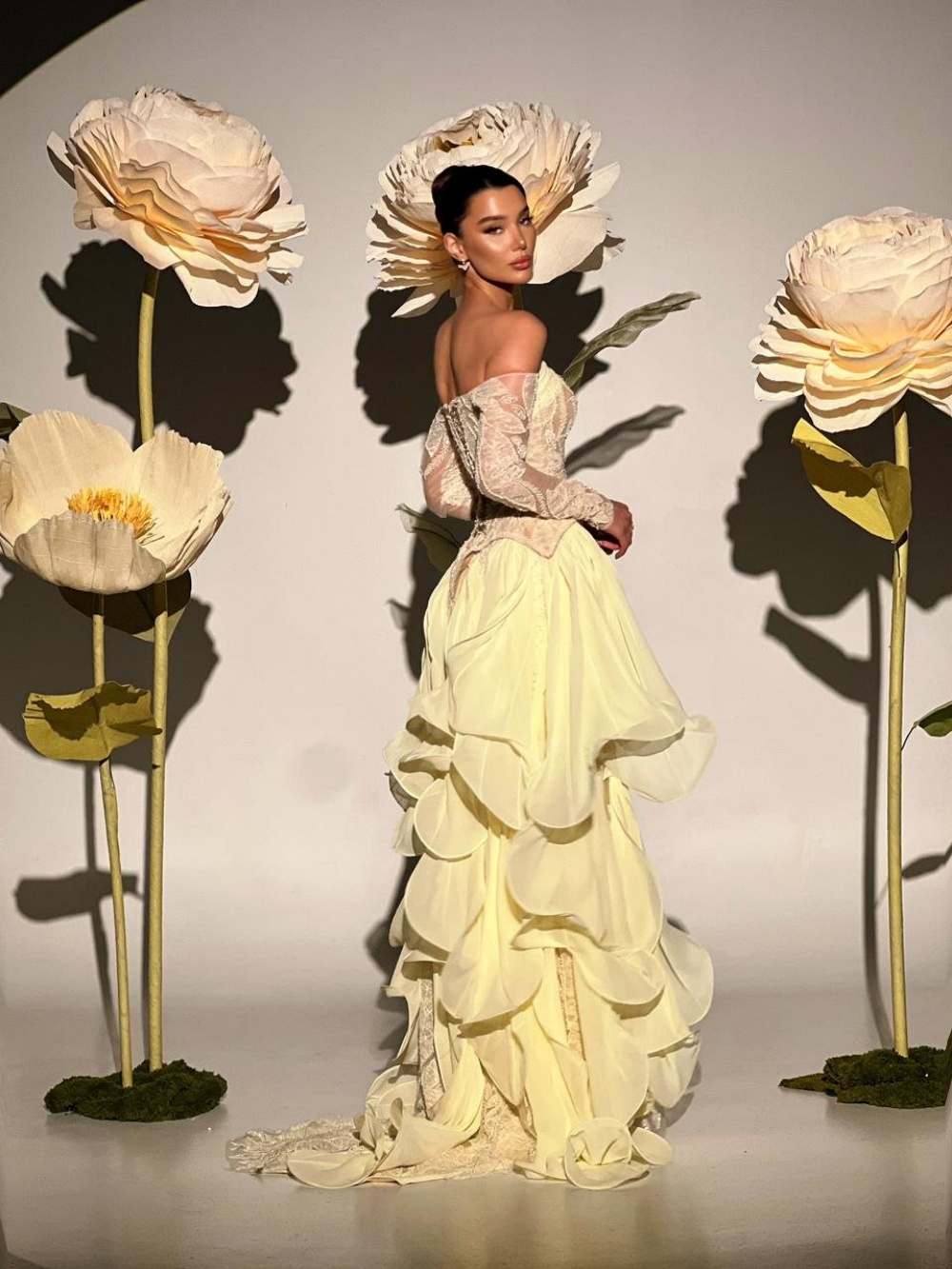 فستان سهرة أنيق بلون أصفر زبدي - مراجعة Embroidery Yellow Dress وسعره