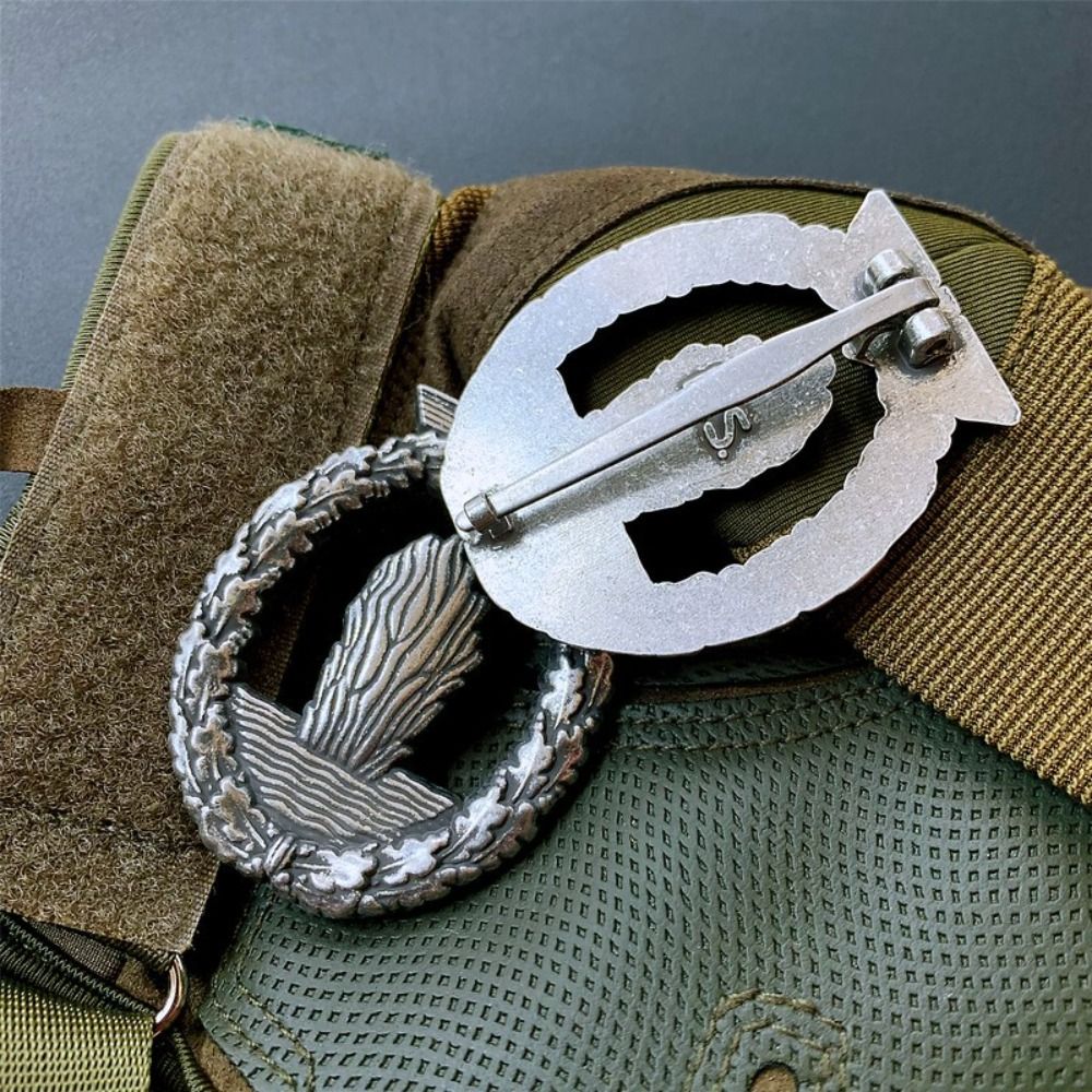 المحمولة الرجعية النسر شارة مع - مراجعة Embroidery Legacy وسعره