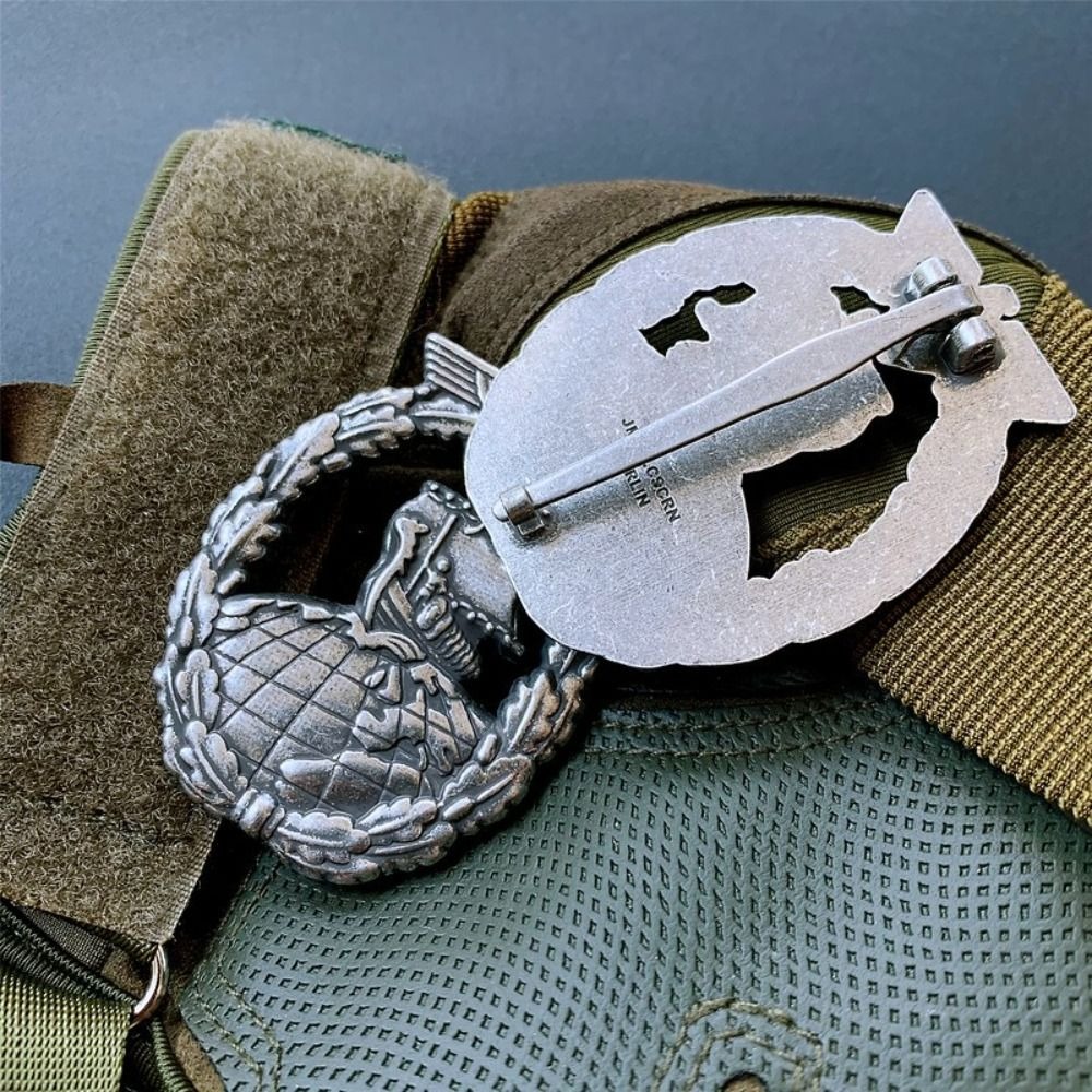 المحمولة الرجعية النسر شارة مع - مراجعة Embroidery Legacy وسعره